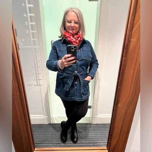 Meet your Posher, Tracy - Picture 2 of 3